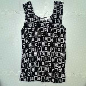 David Alexander Vintage Black/White Geometric Pleated Sleeveless Top Medium